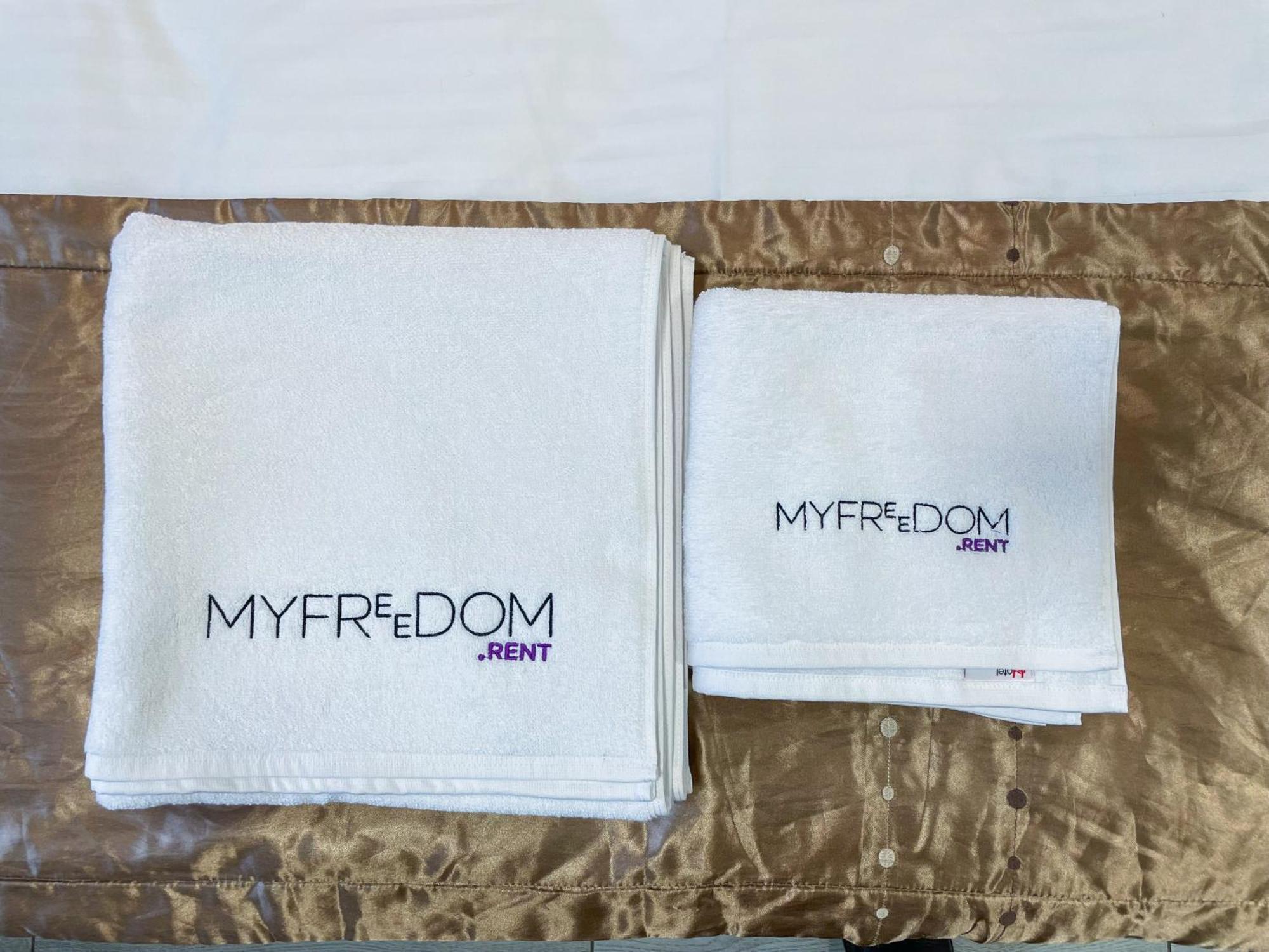 Myfreedom Апартаменти Метро Кловська, Військовий Госпіталь Kiev Eksteriør billede